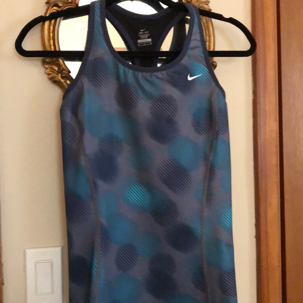 NIKE TANK TOP